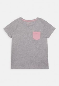 Friboo Niños POCKET TEE 5 PACK - Camiseta Estampada - Multi-coloured - 917_green - 602_yellow - 202 13 Friboo Niños POCKET TEE 5 PACK - Camiseta Estampada - Multi-coloured - 917_green - 602_yellow - 202 -Friboo Ventas 2024 16523f6c9c4549a48f2937ac1d24b885