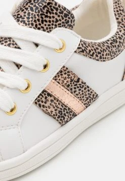 Friboo Niños Zapatillas - White -Friboo Ventas 2024 19bc31dd26ce46fbb3a300f0d68a7c9b