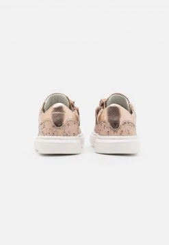 Friboo Niños Zapatillas - Rose Gold-coloured 10 Friboo Niños Zapatillas - Rose Gold-coloured -Friboo Ventas 2024 86dcec4c5f4443149698aae838228fba