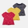 Friboo Niños PEPLUM HEM TEE 3 PACK - Camiseta Estampada - Red / Yellow /blue -Friboo Ventas 2024 aca65ce28f41411c90b9ae9ac3a3bf0a